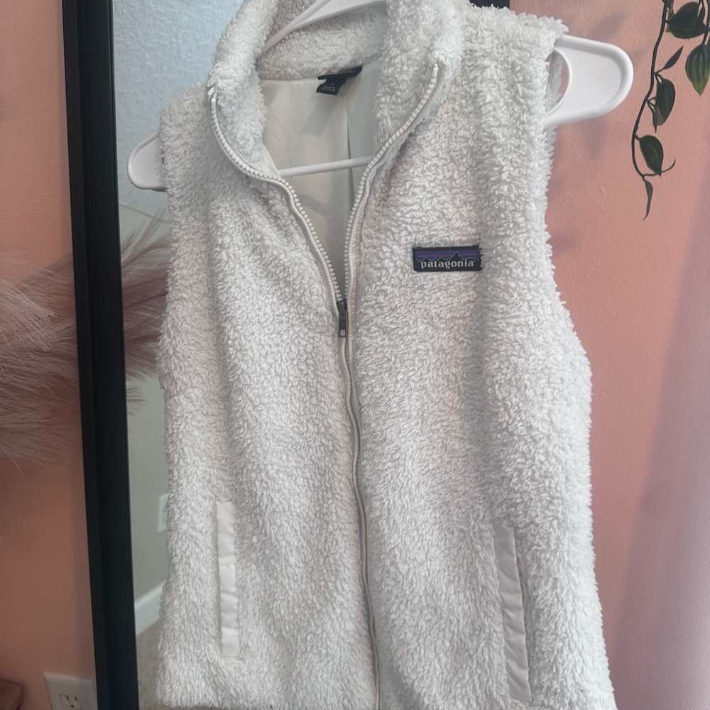 Patagonia Cream Fleece Jacket